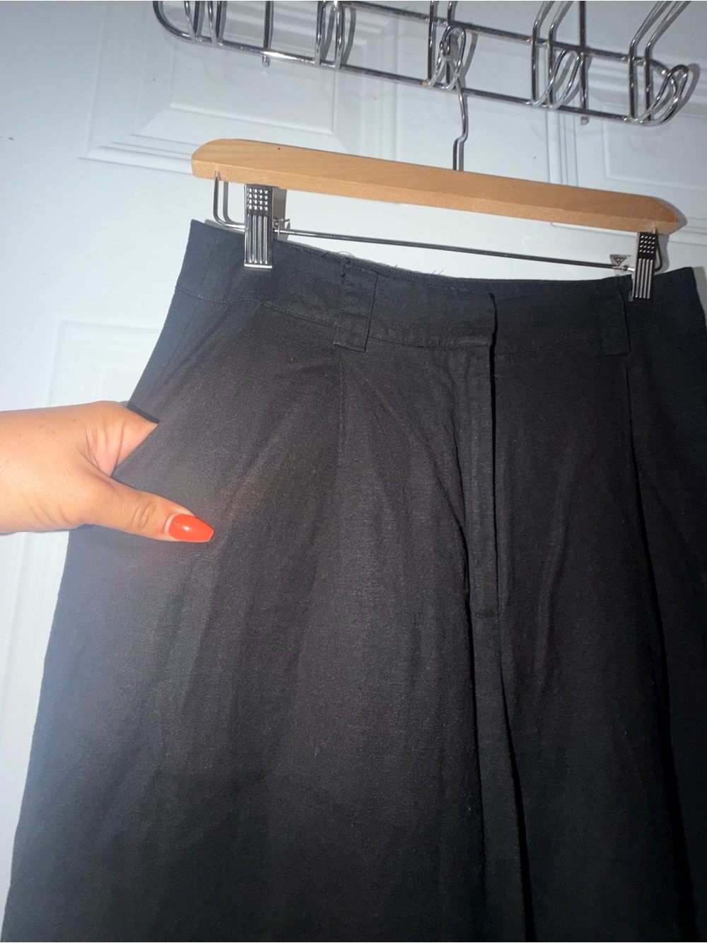 Lioness Black Wide-Leg Trousers - Picture 3 of 10
